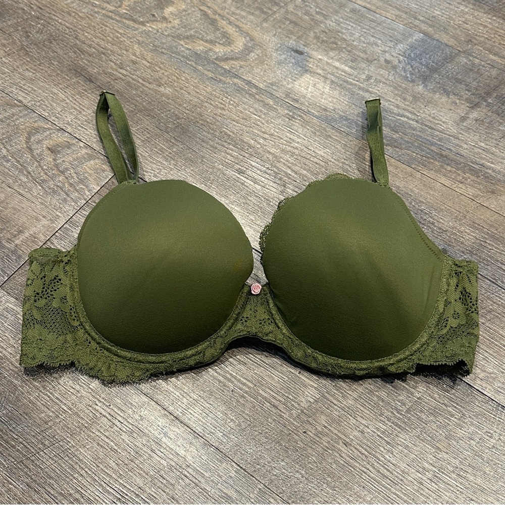 Victoria Secret Olive Green Lace Trim Bra 34DD